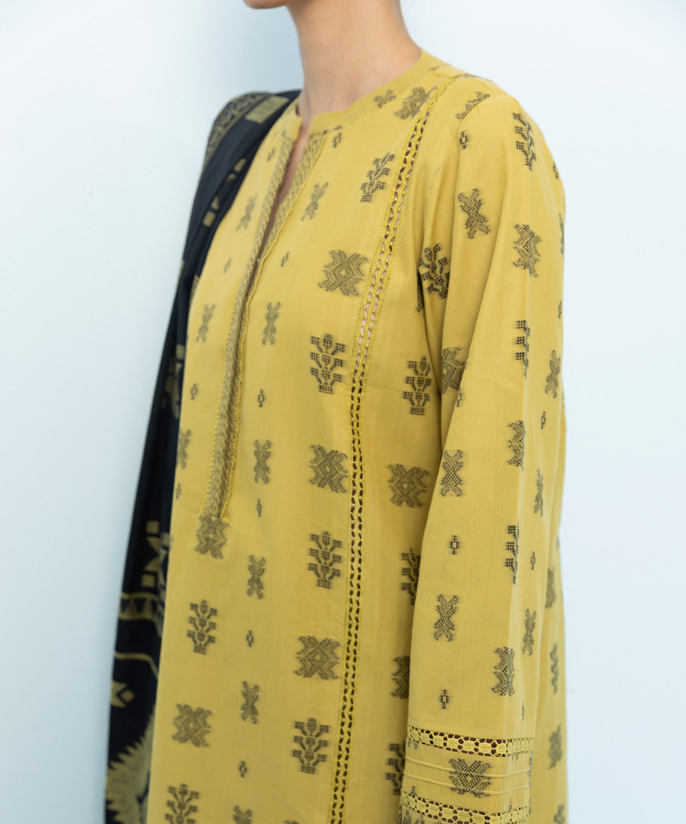 Sapphire - 3 Piece - Embroidered Jacquard Suit
