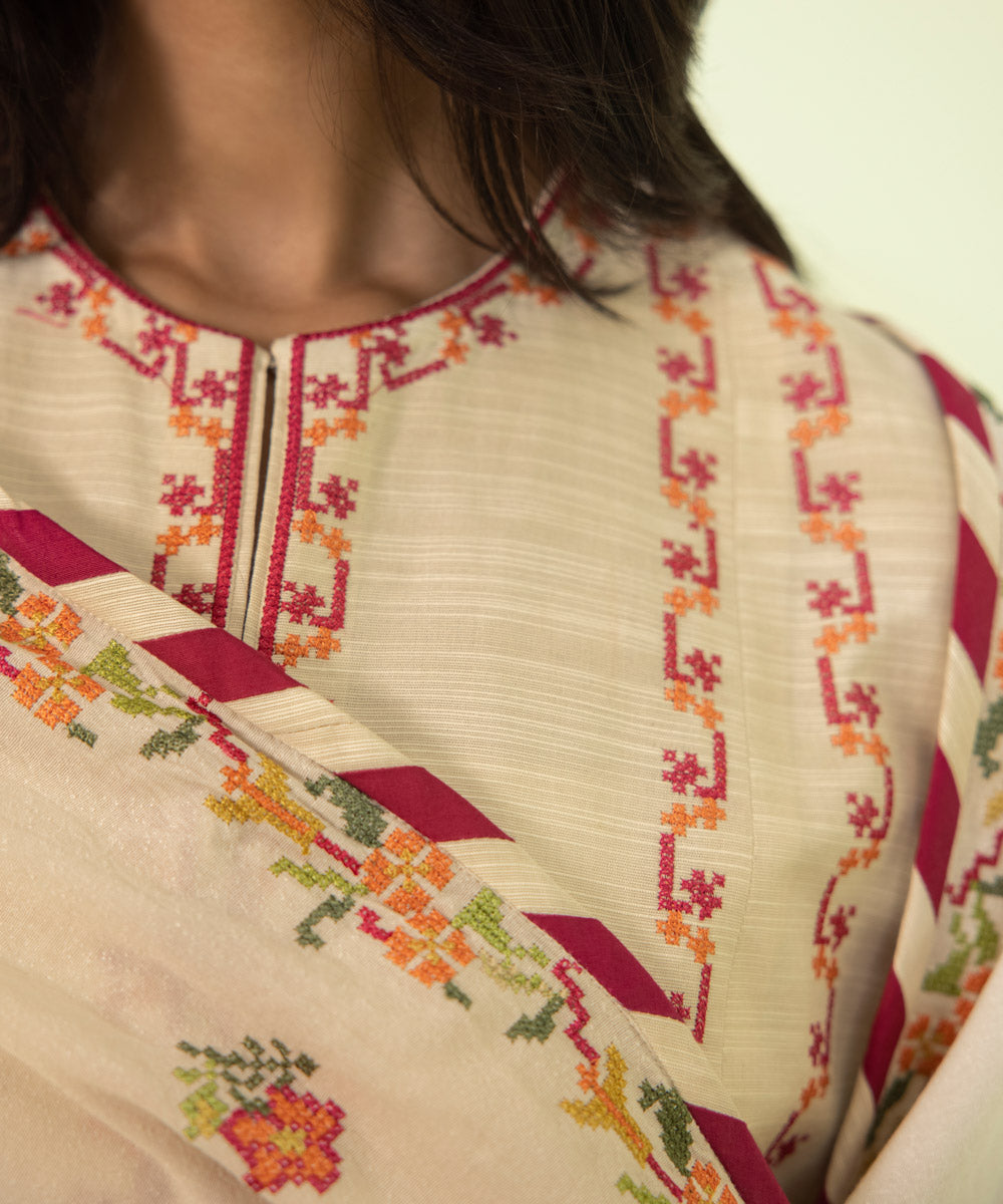 Sapphire - 3 Piece - Embroidered Khaddar Suit