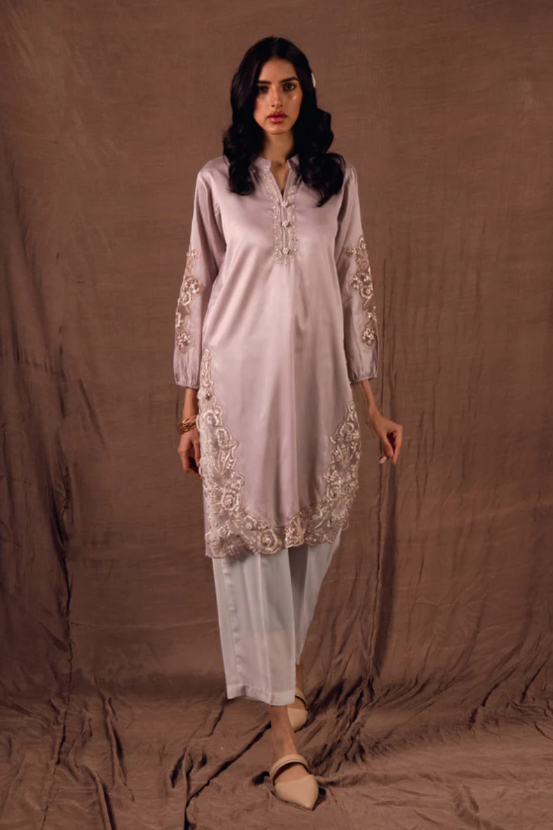 BTW - EMBELISHED  KURTA