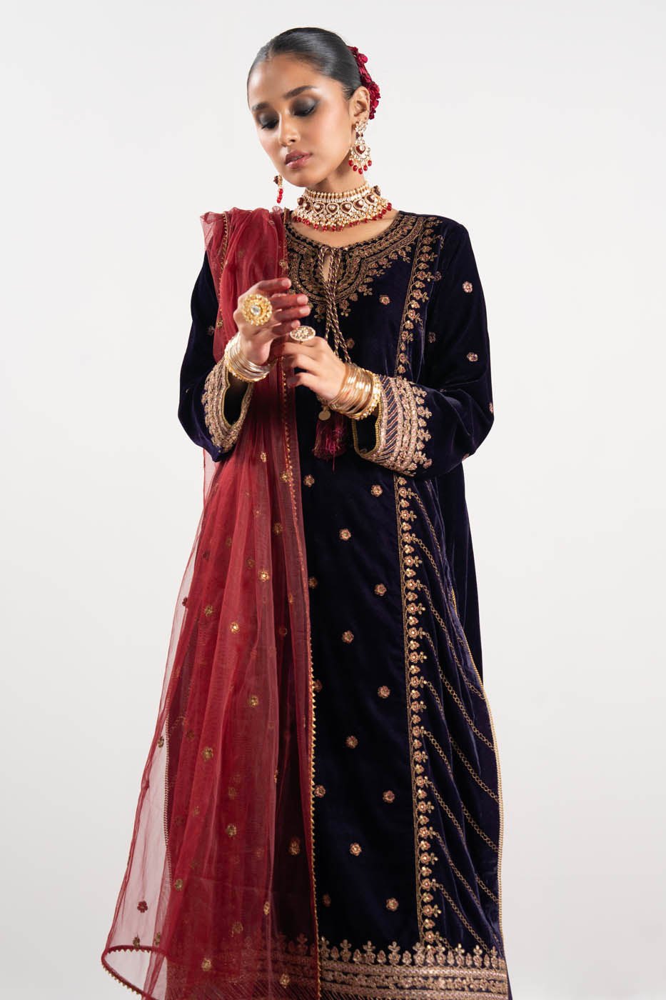 3 Pc Embroidered Velvet Suit With Poly Net Dupatta