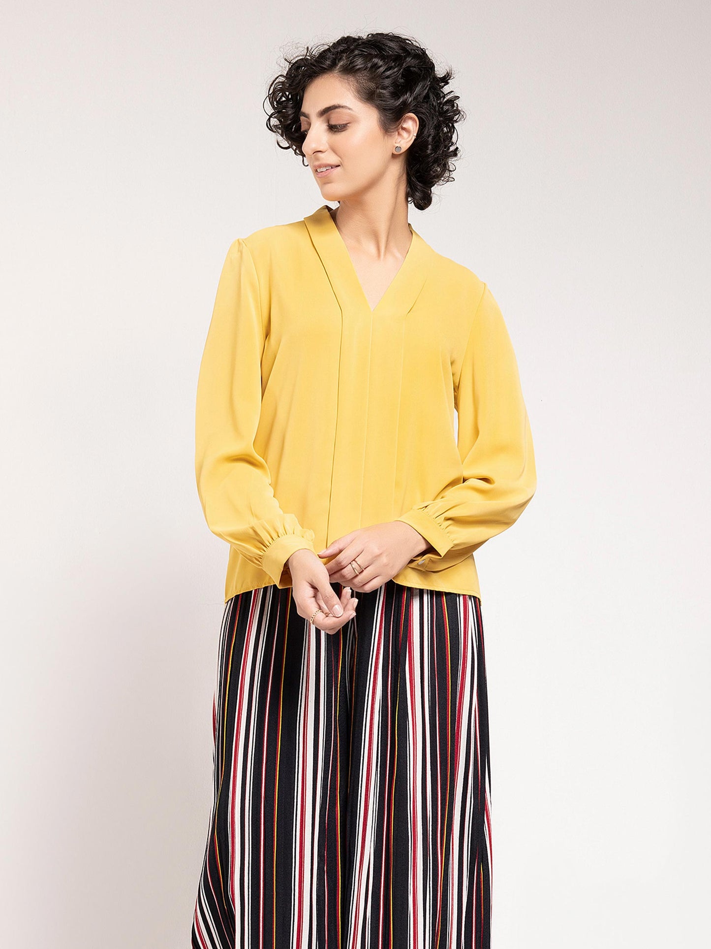 Limelight - Plain Pleated Top