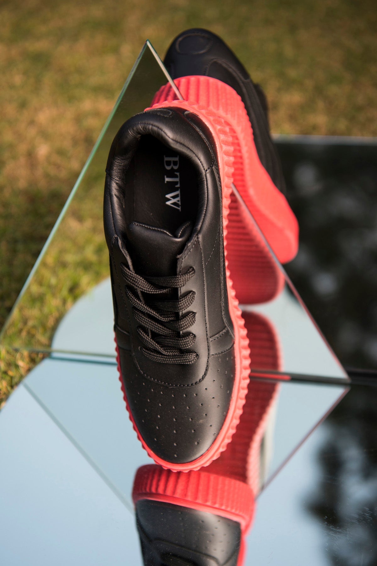 BTW - SNEAKERS - S21003