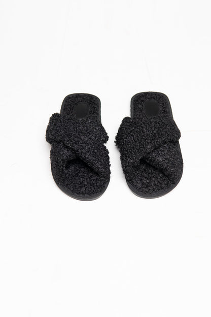 BTW - BEDROOM SLIPPERS