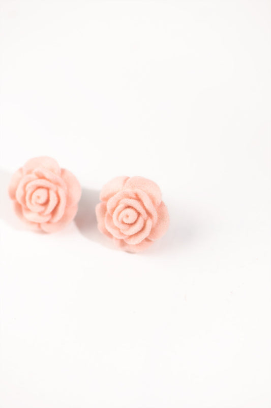 BTW - ROSE FLORAL EARSTUDS