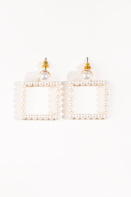 BTW - BOLD PEARL EARRING