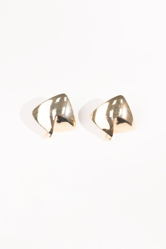 BTW - METALLIC TRIANGLE SHAPE EARSTUDS