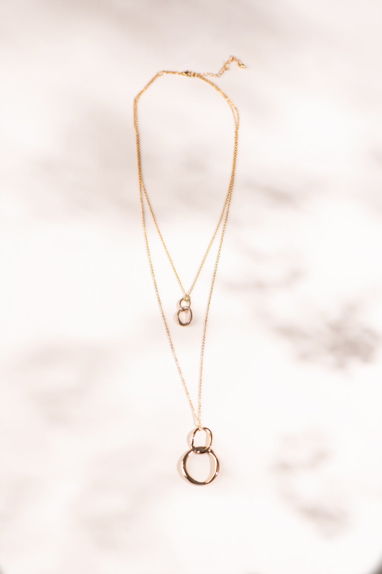 BTW - METALLIC GOLD TIER CHAIN NECKLACE