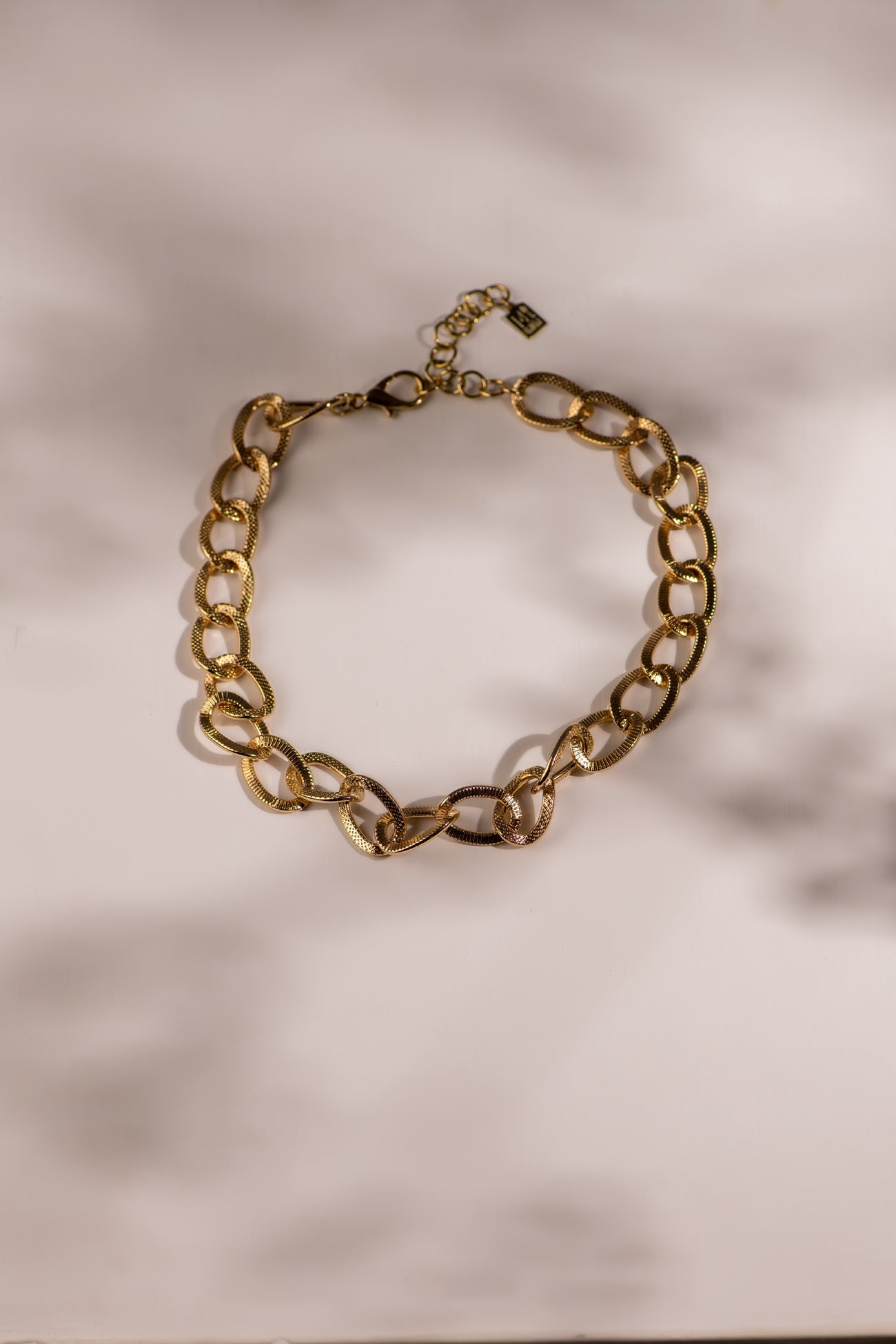 BTW - BOLD METALLIC CHAIN