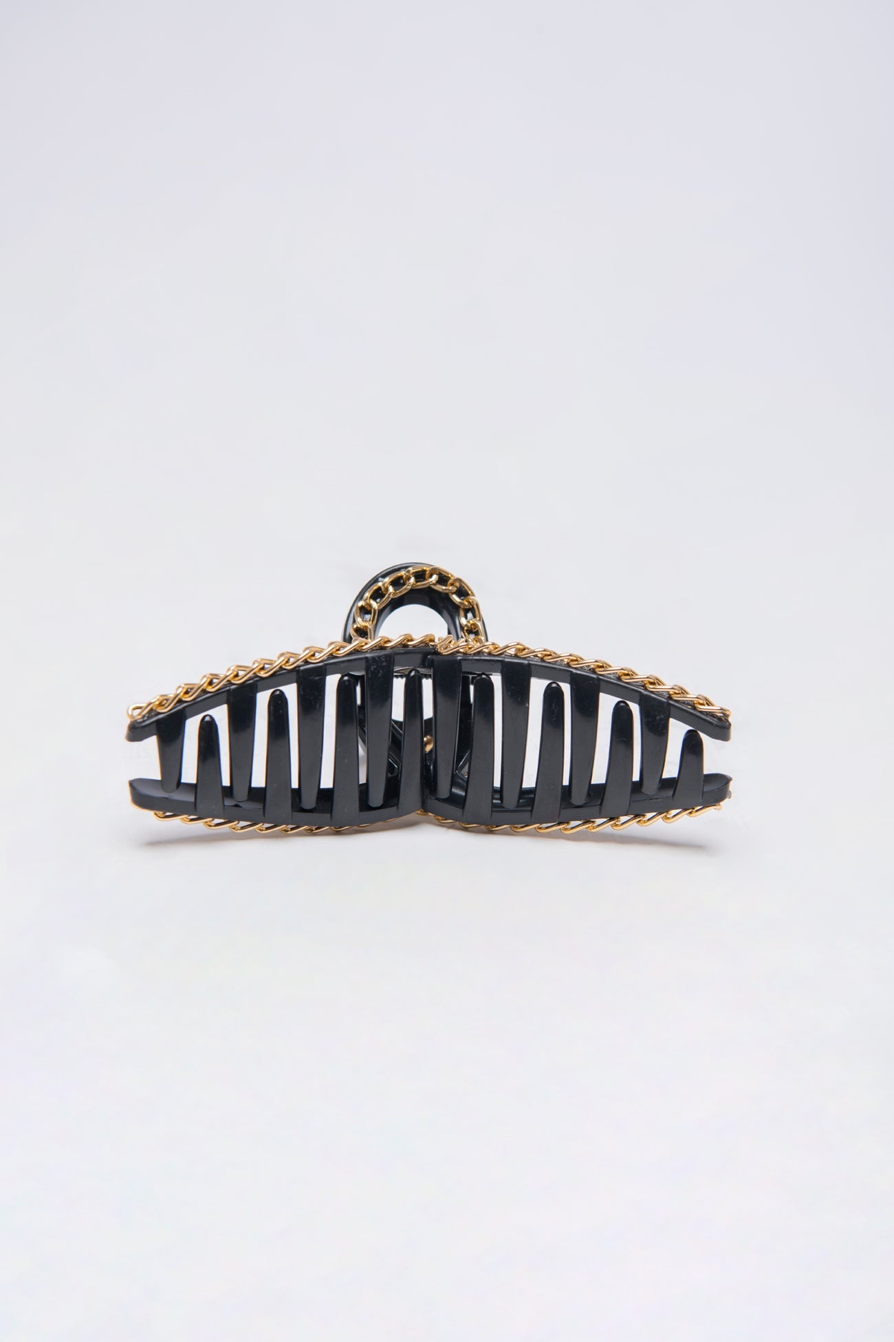 BTW - BLACK EMBELLISHED CLIPPER