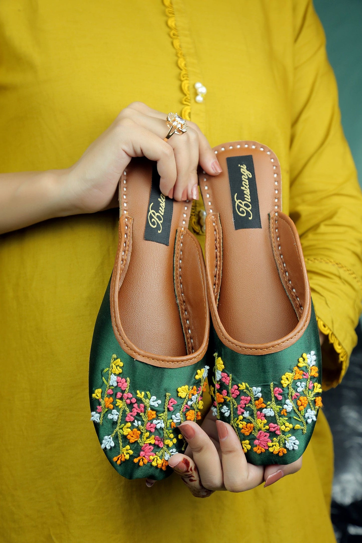 Bustangi - Mehr-o-Mah