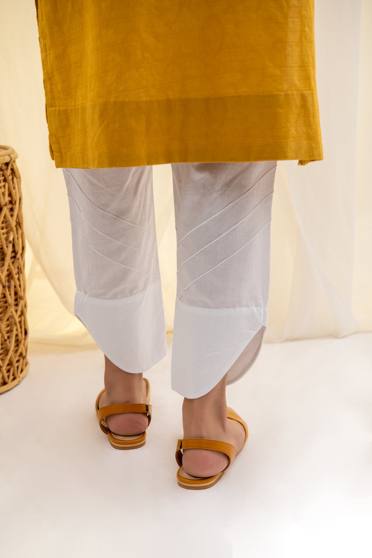 BTW - PINTUCK TROUSER