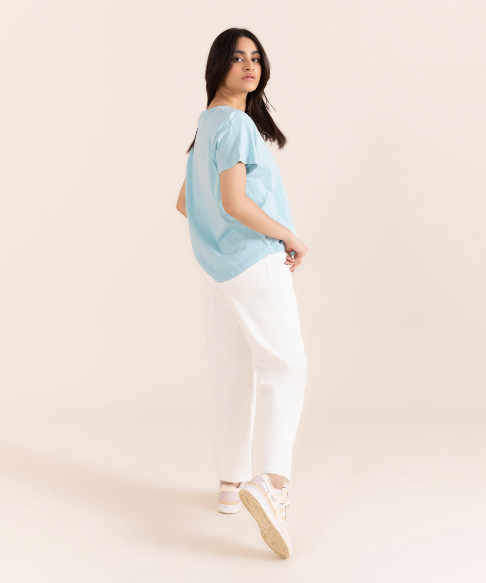 Sapphire - Loose-Fit Curved Hem T-Shirt