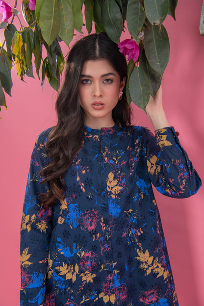 BTW - PRINT ON KARI A LINE TUNIC