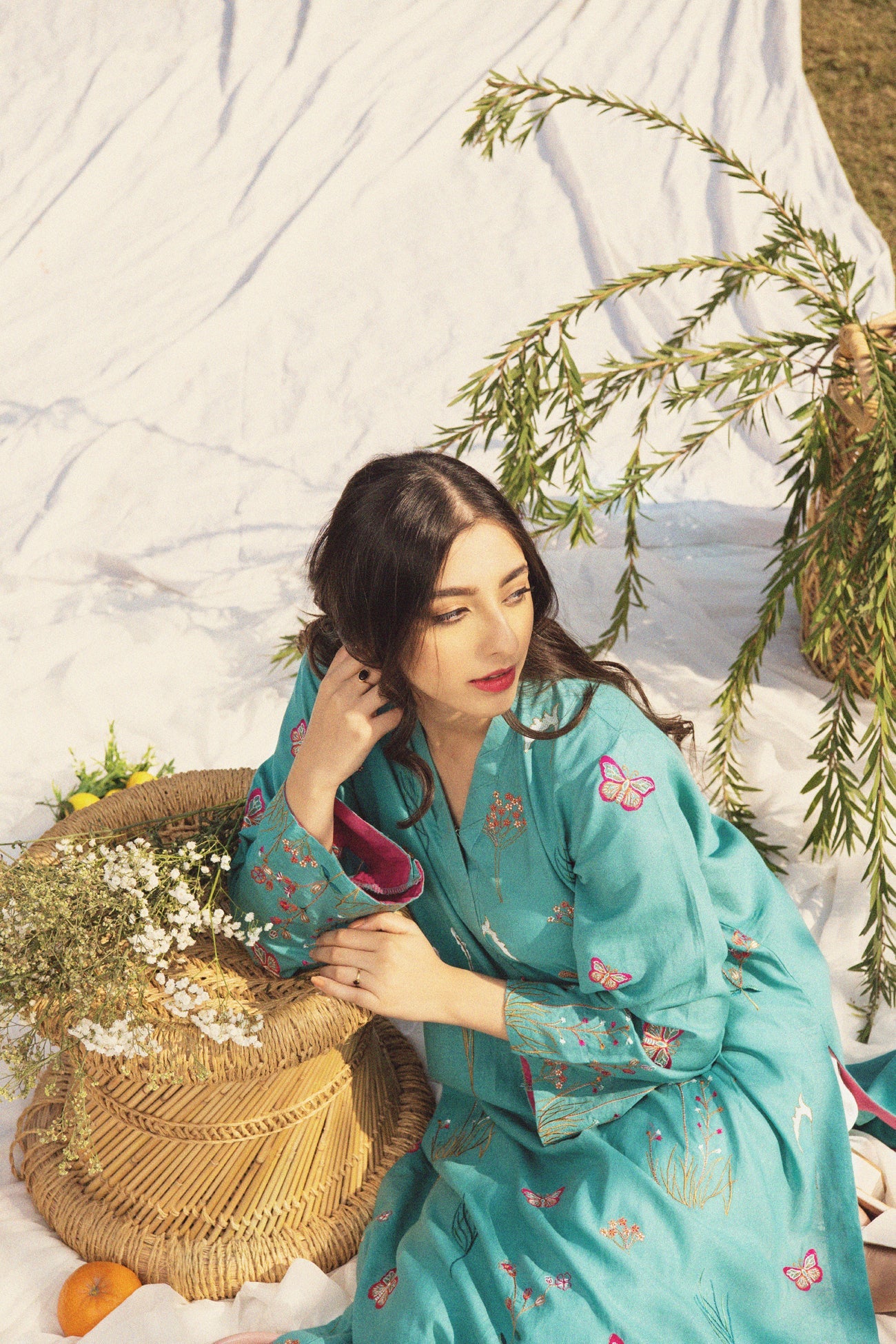 BTW - FLORAL EMBROIDERED KURTA