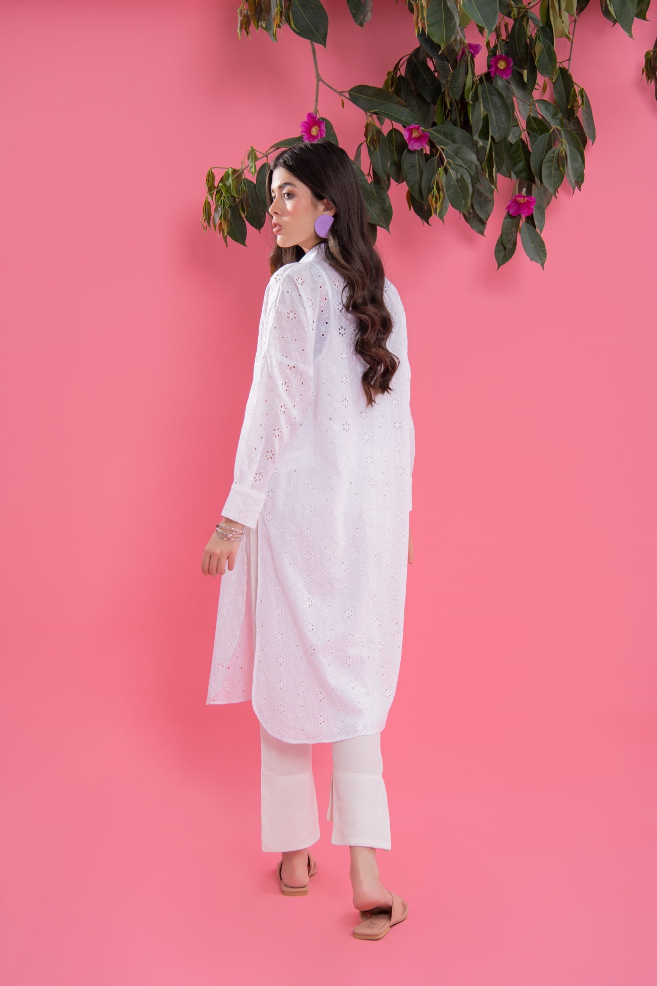 BTW - EVERYDAY WHITE CHIKAN KARI TUNIC
