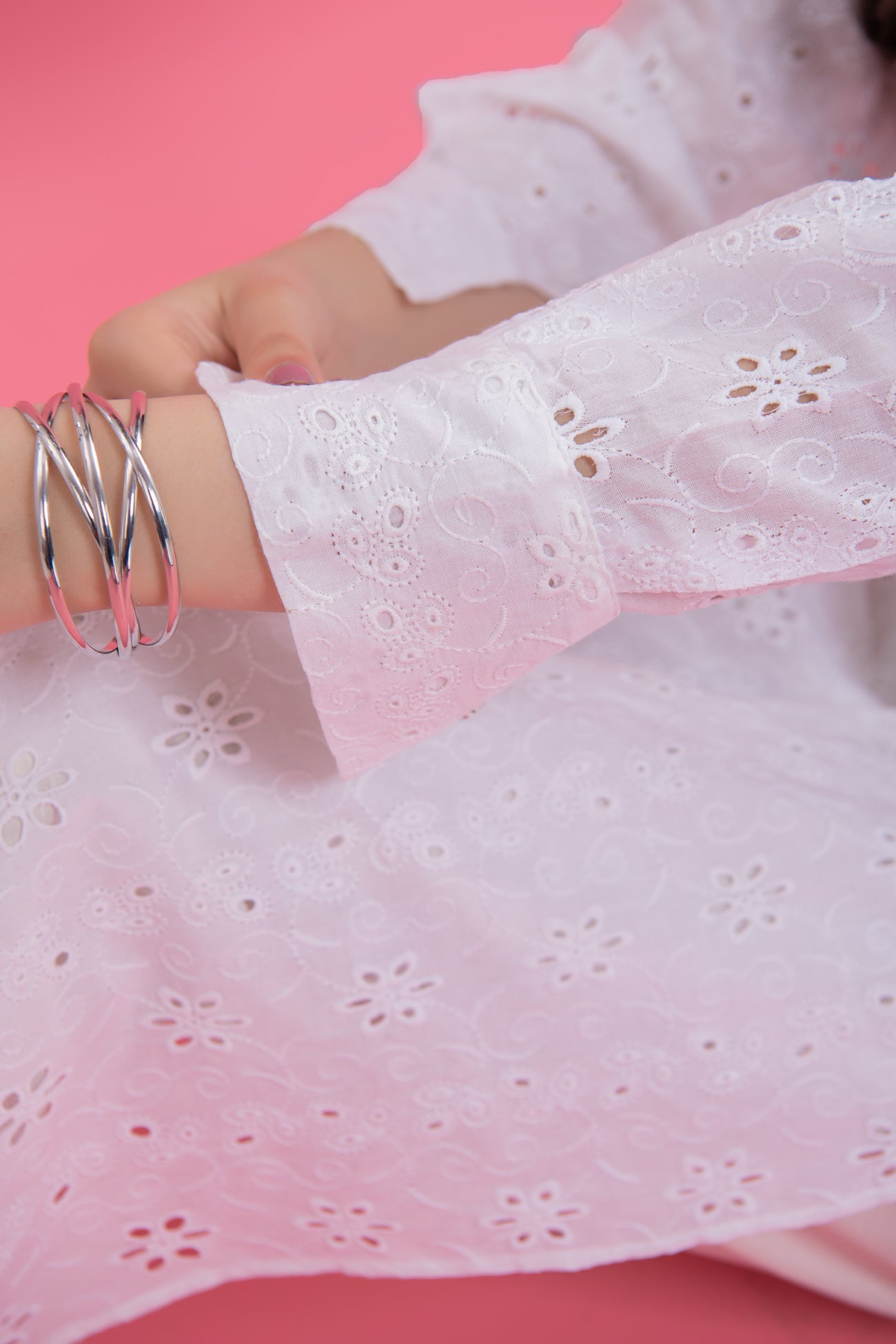 BTW - EVERYDAY WHITE CHIKAN KARI TUNIC