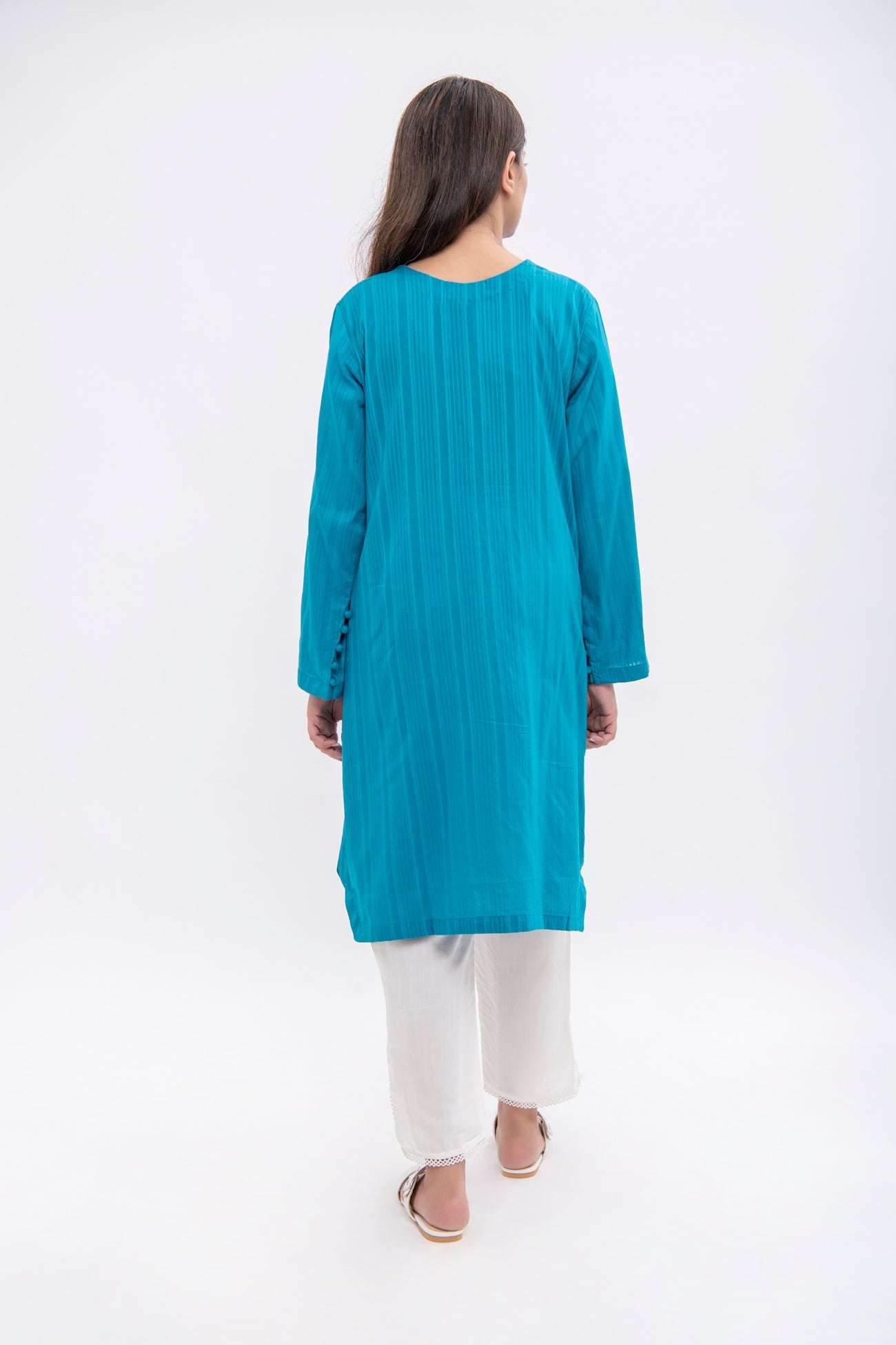 BTW - KURTA WITH EMBROIDERY DETAIL