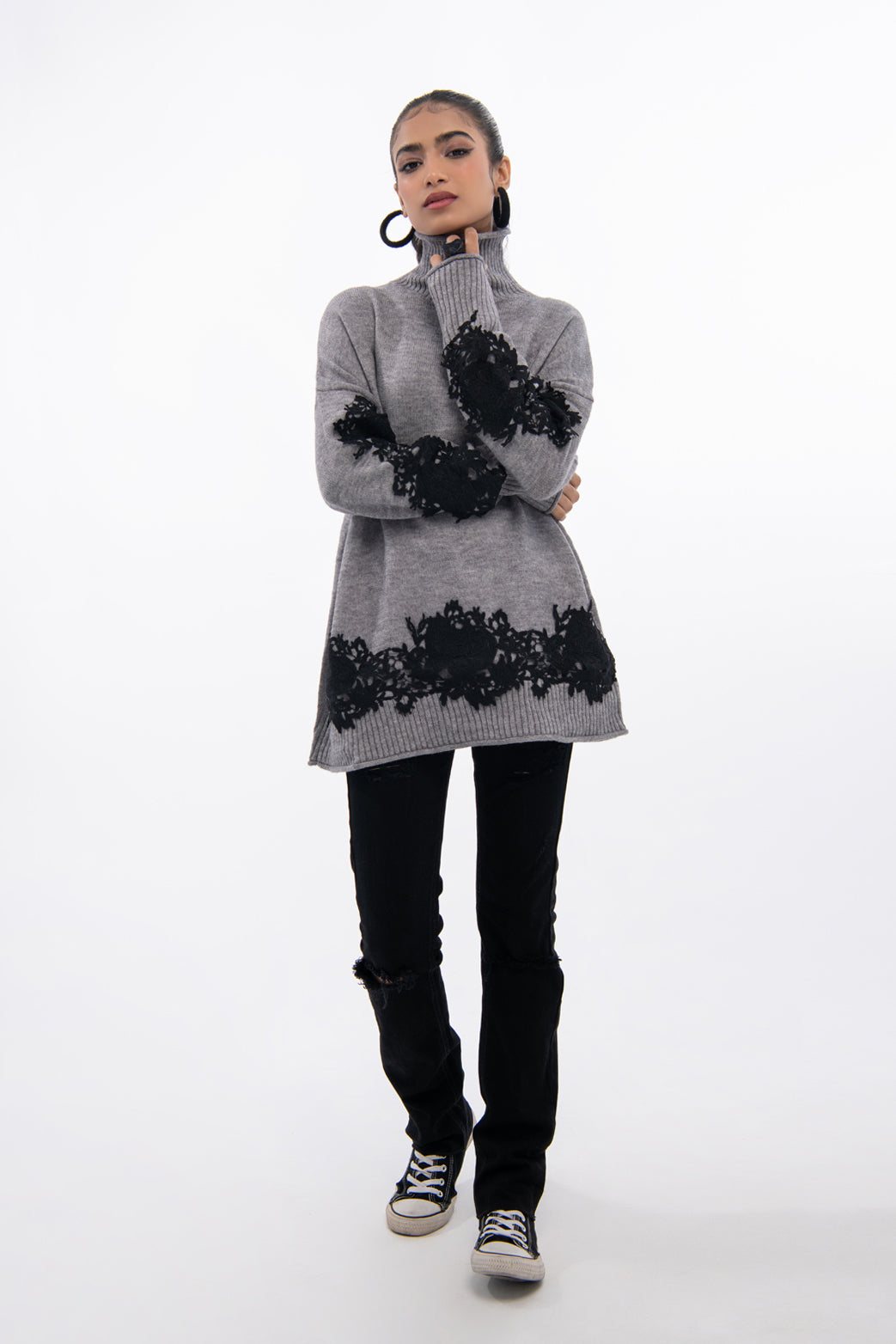 BTW - LACEY BOTTOM SWEATER