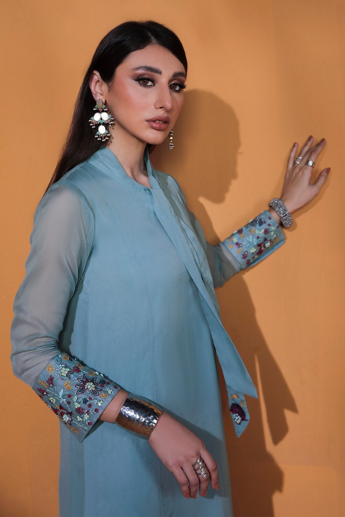 BTW - TIFFUNY BLUE S/T