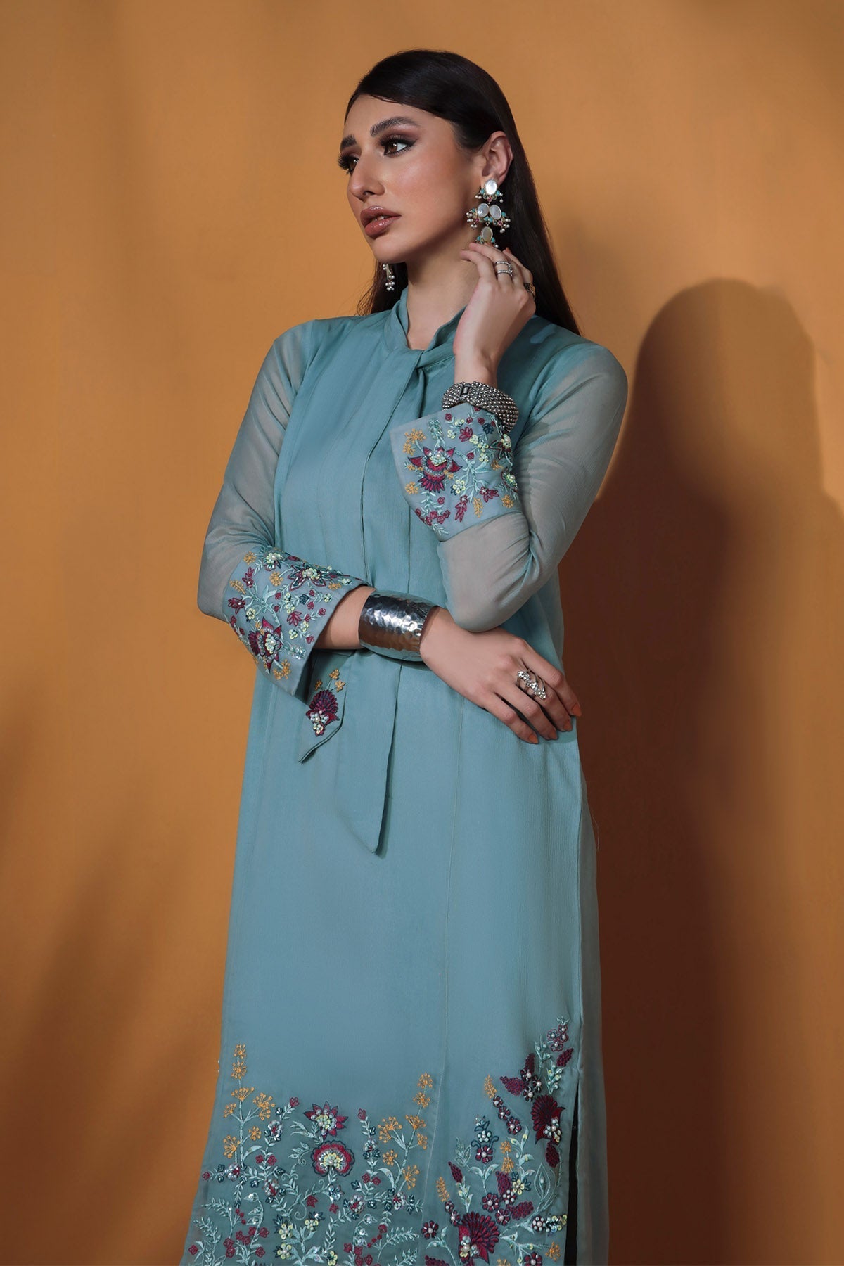 BTW - TIFFUNY BLUE S/T