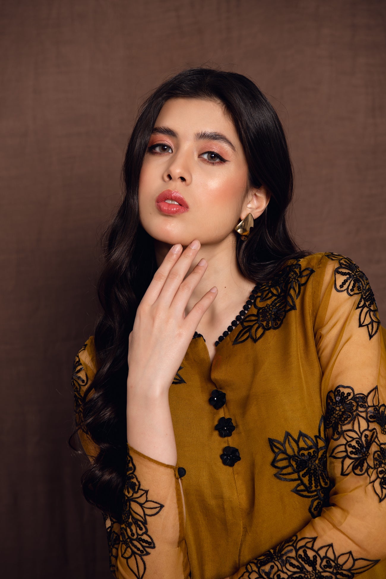 BTW - EMBROIDERED KURTA WITH SEQUEND DETAILS