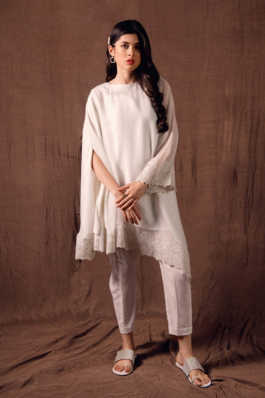 BTW - A SYMMETRIC EMBROIDERED SHIRT