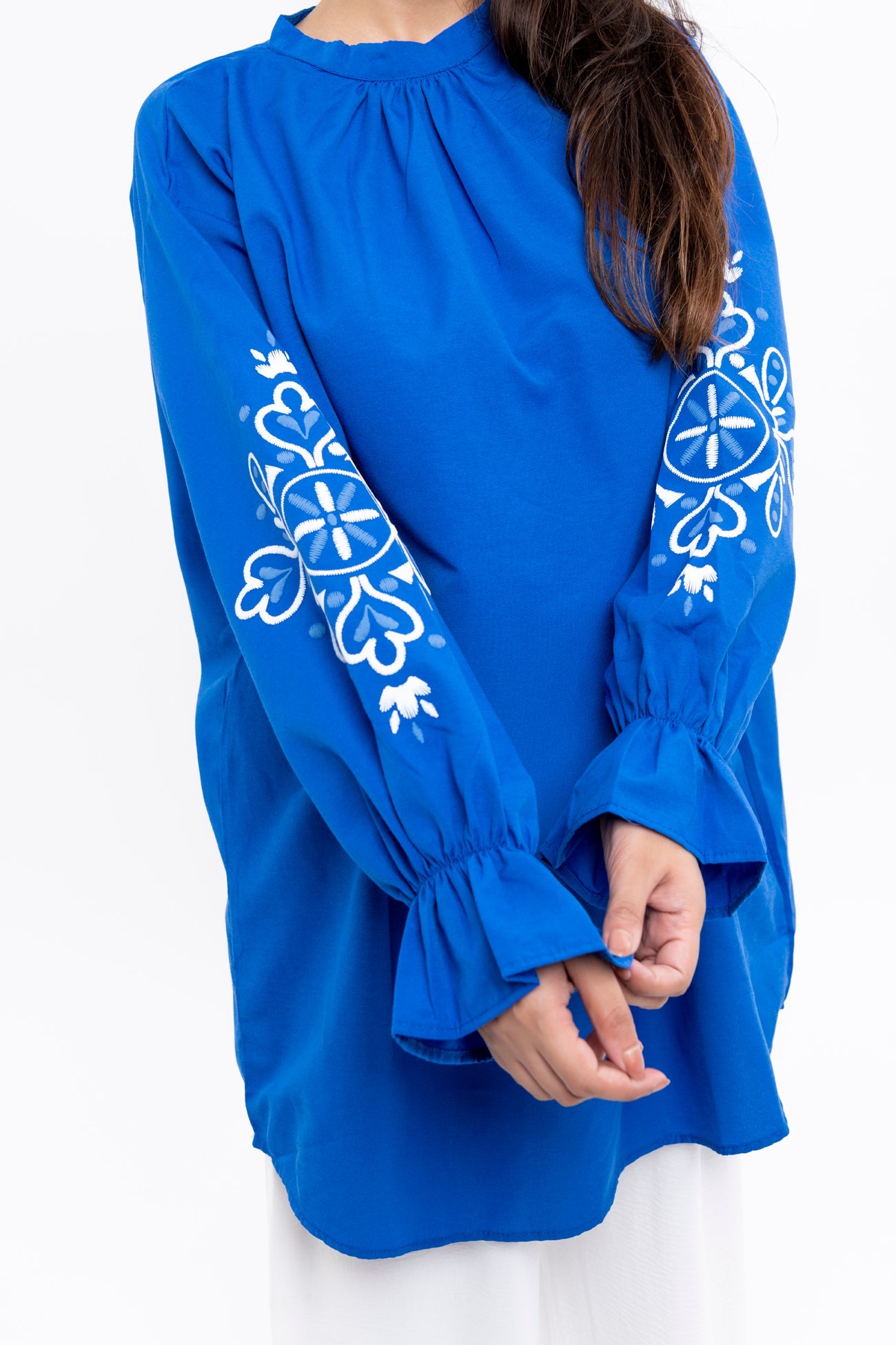 BTW - TOP WITH PRINTED SLEEVES