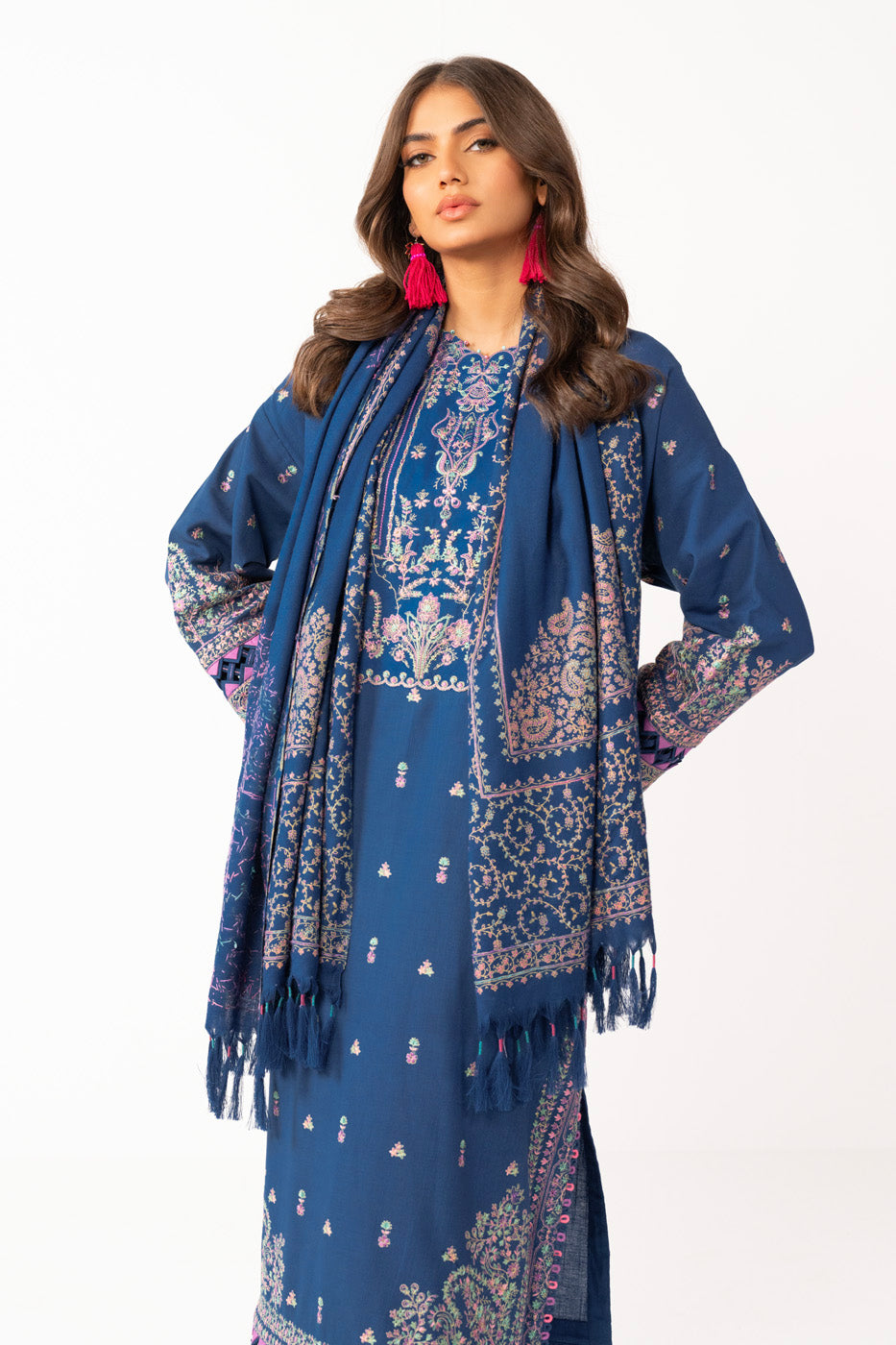 3 Pc Embroidered Khaddar Suit With Stole