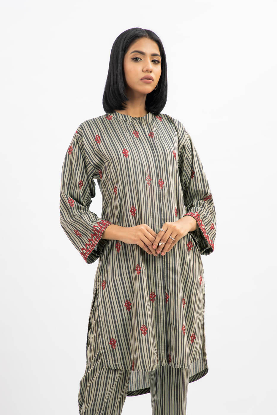 2 Pc Embroidered Yarn Dyed Outfit