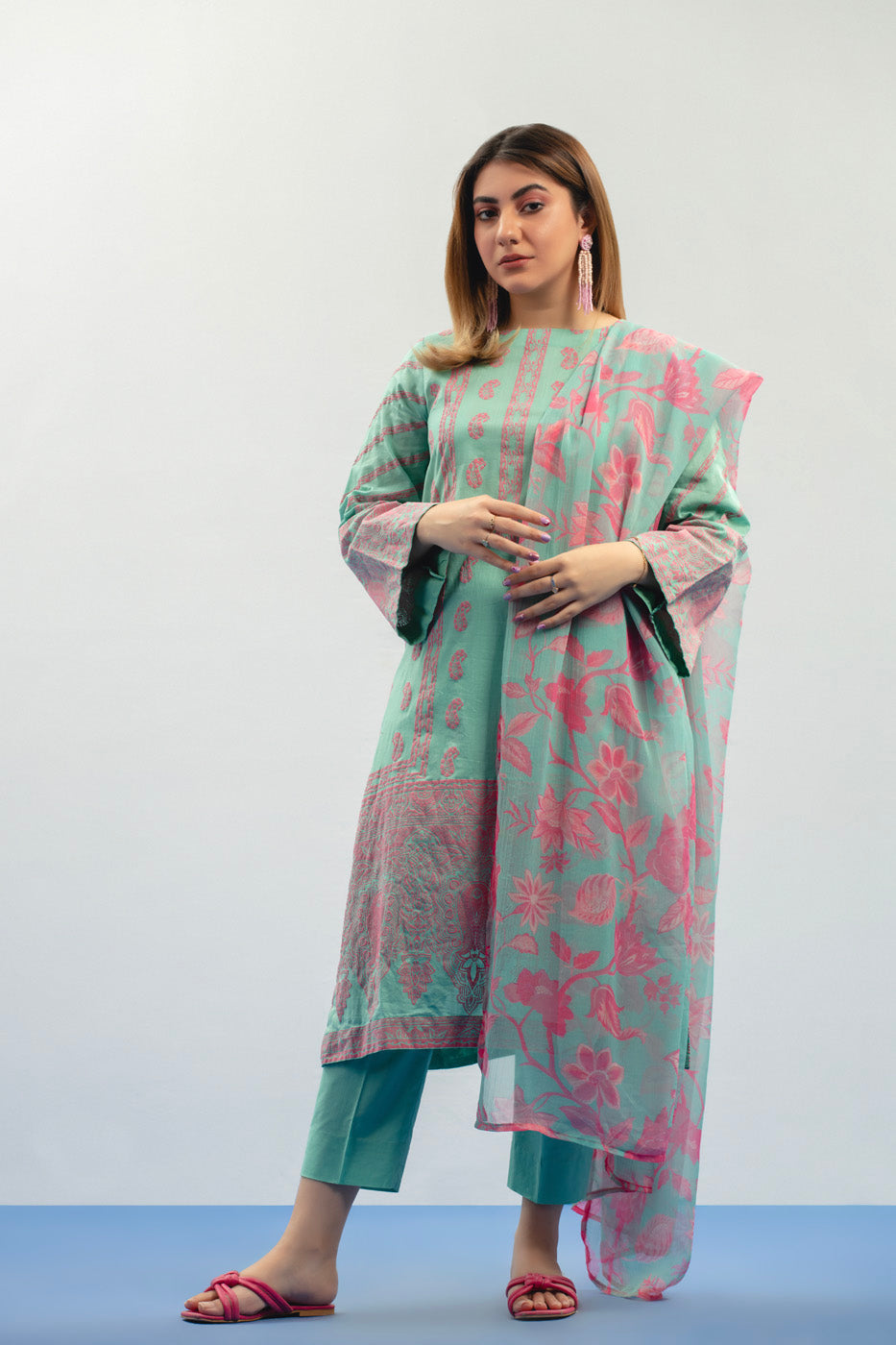 2 Pc Printed Slub Lawn Outfit