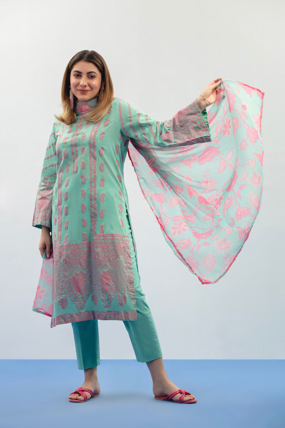 2 Pc Printed Slub Lawn Outfit