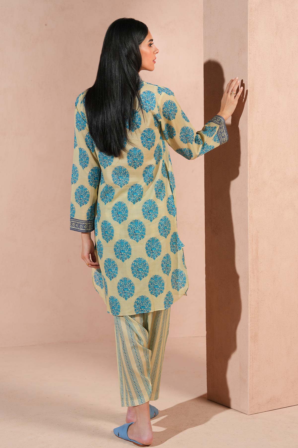 2 Pc Printed Lawn Outfit