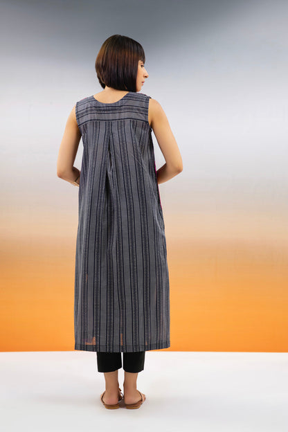 Embroidered Lawn Kurti