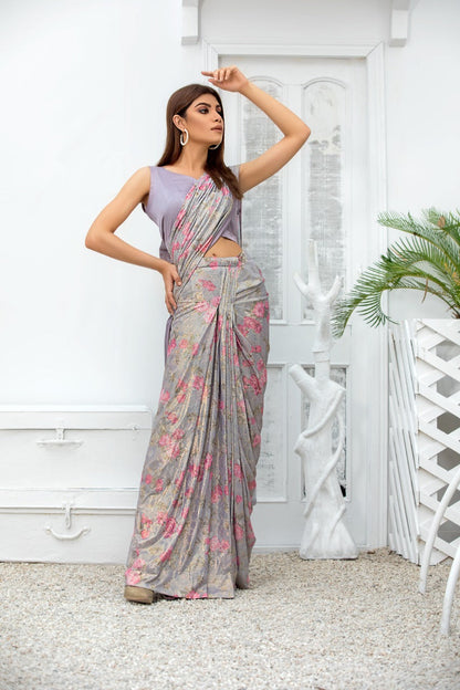 SEAMLESS SILKEN SAREE