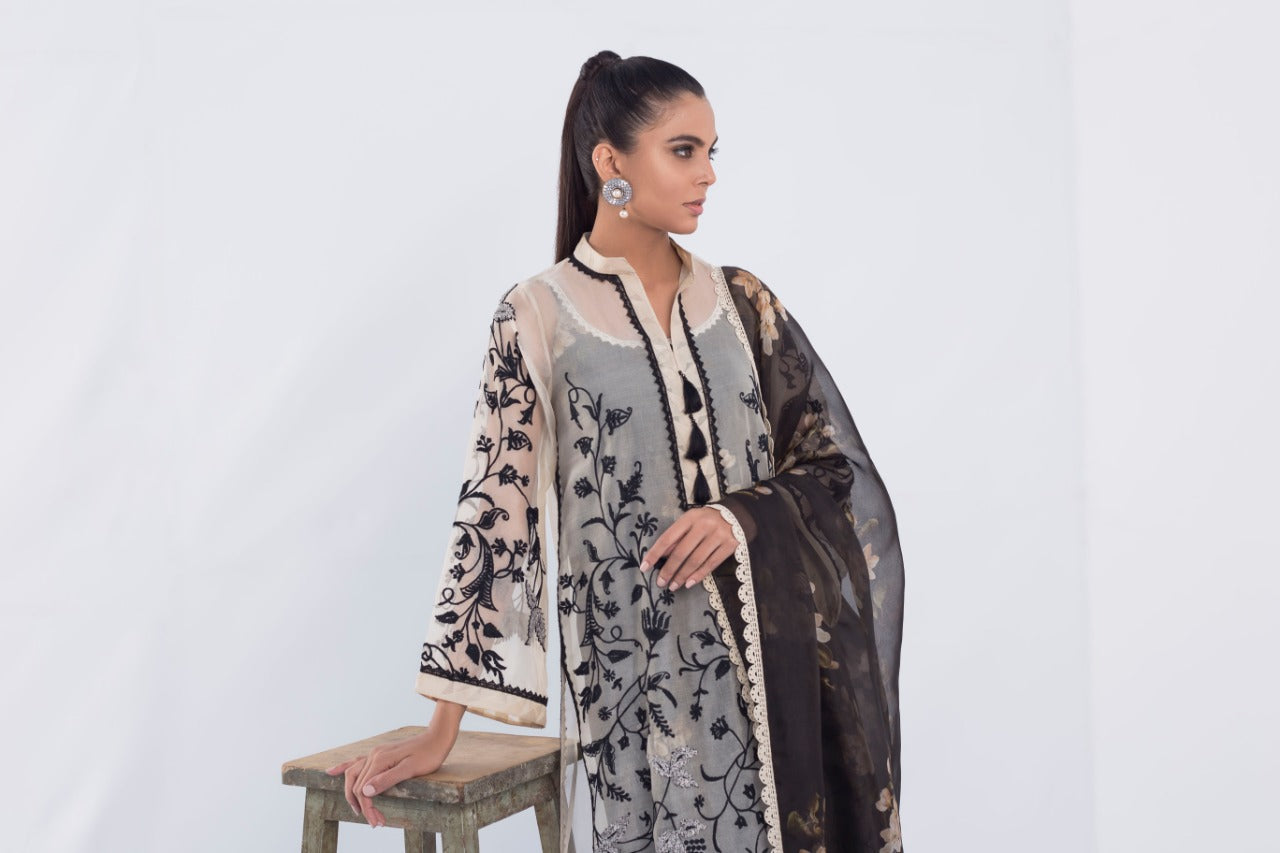 Embroidered Beige Organza Kurta And Izaar with Dupatta