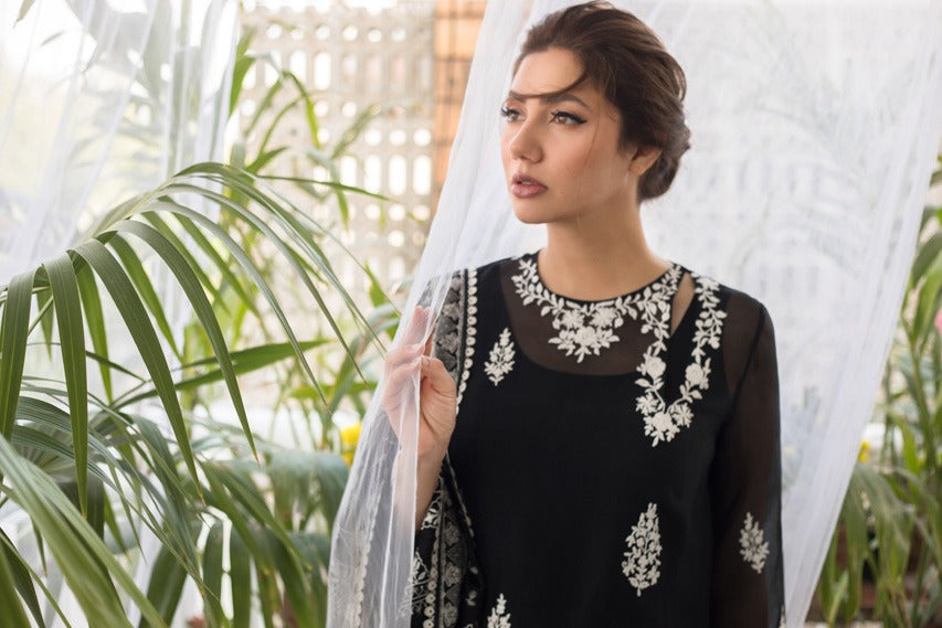 Embroidered Organza Kurta & Dupatta