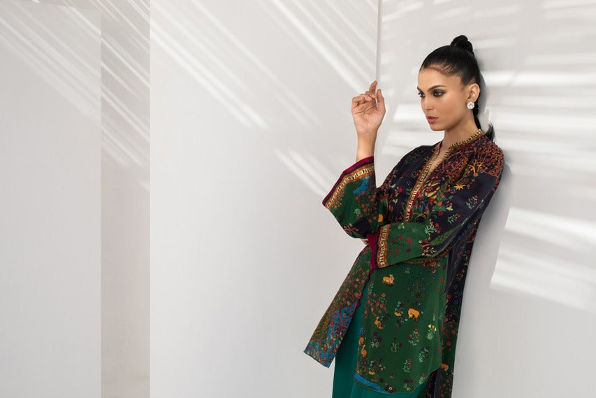 Crepe Digitally Printed Kurta And trousers