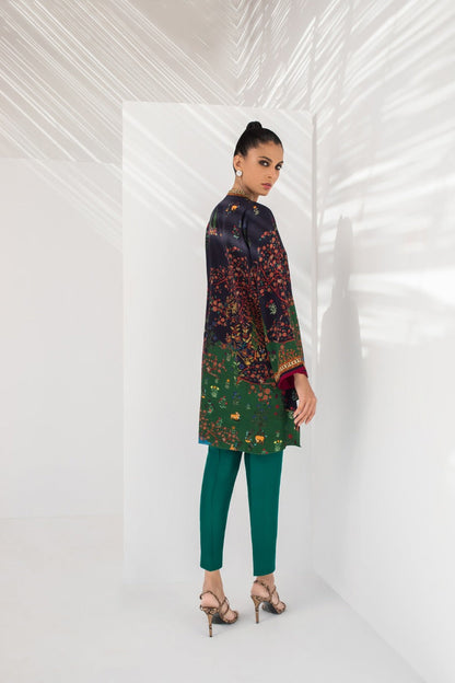 Crepe Digitally Printed Kurta And trousers