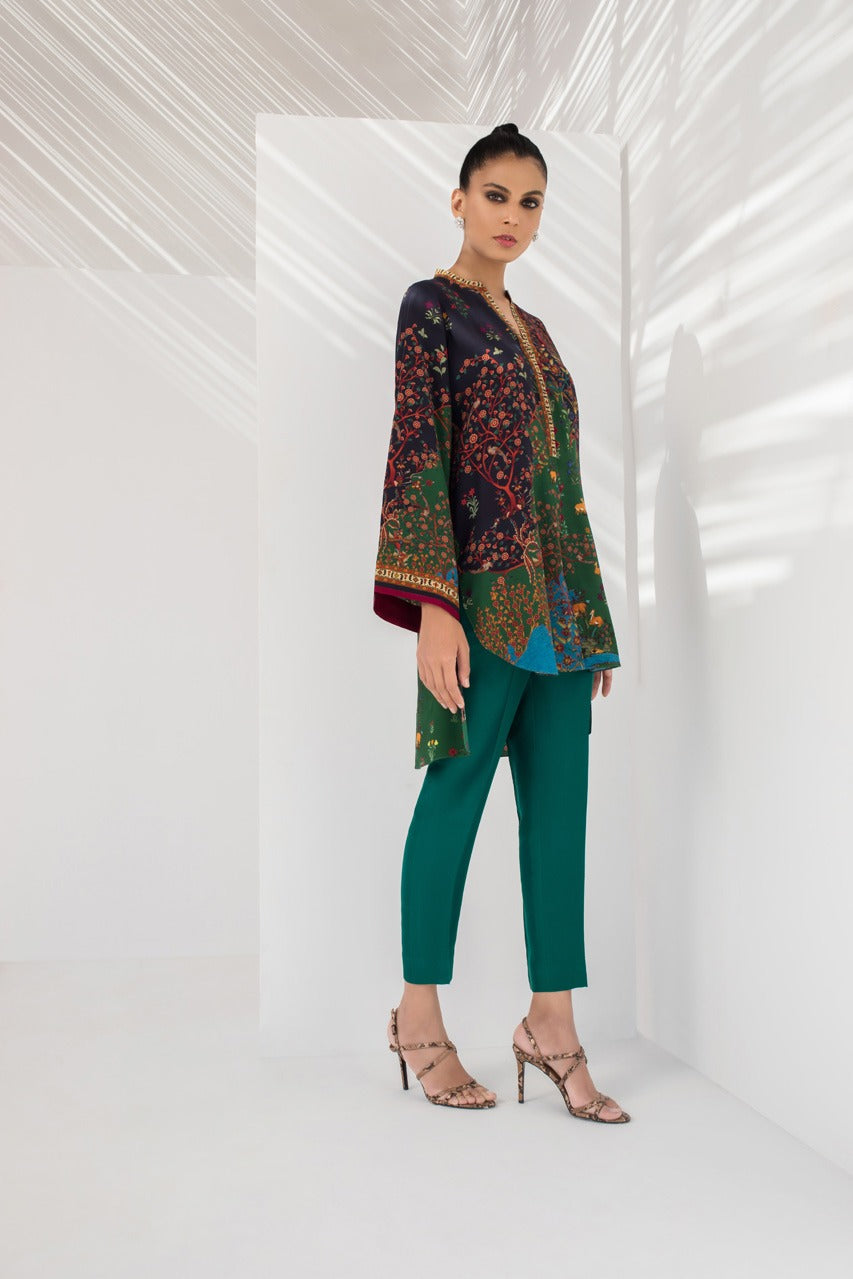 Crepe Digitally Printed Kurta And trousers