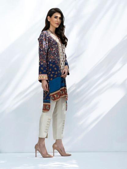 Digitally Printed Crepe Shirt With trousers 2