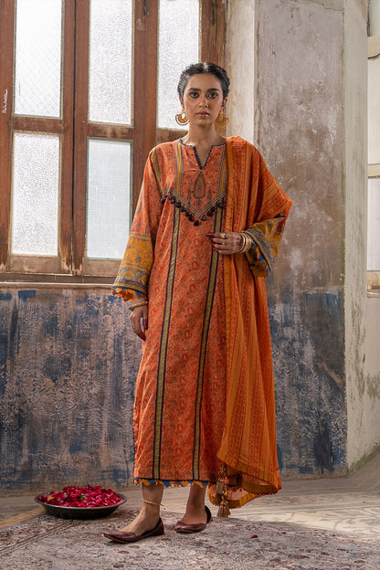 3 Pc Printed Lawn Suit With Yoke and Silk Dupatta