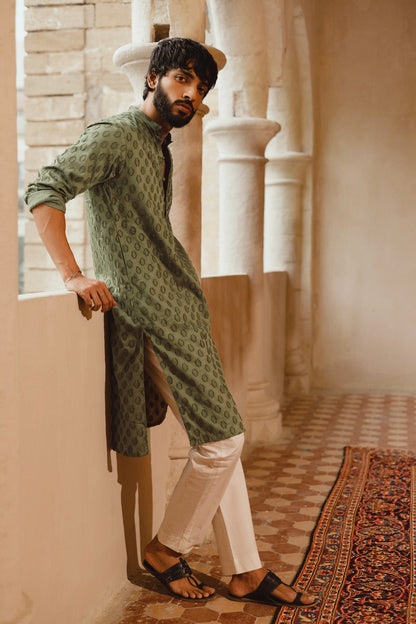 Dyed Jacquard Kurta
