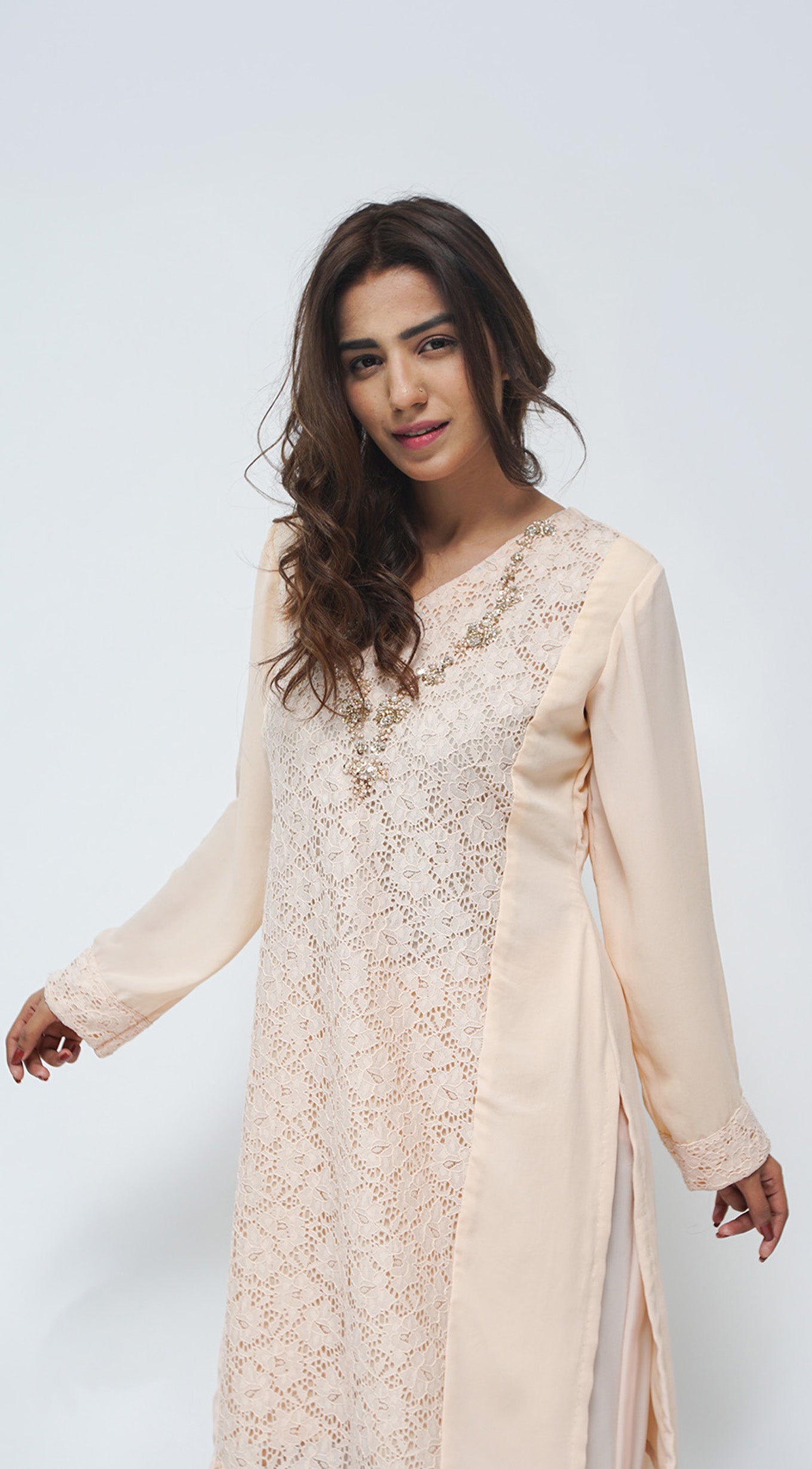 DAHABI EMBELLISHED