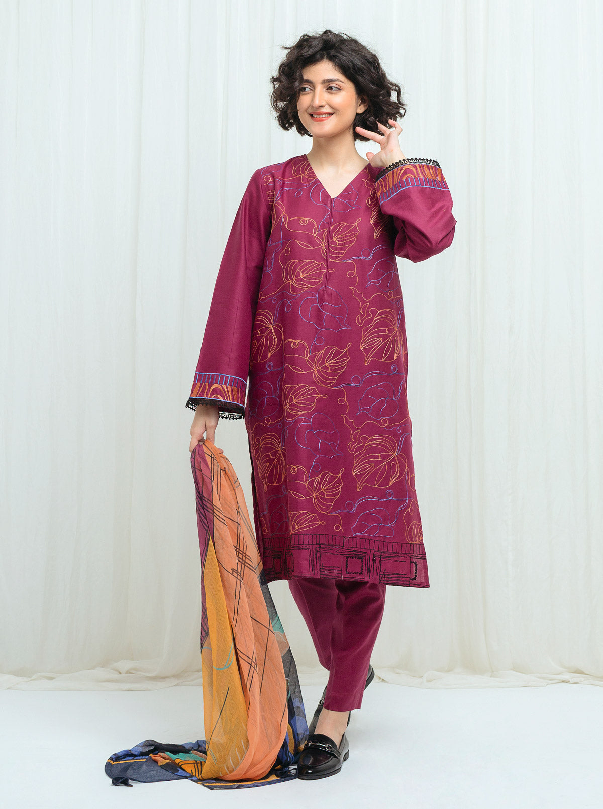 Beechtree - Berry Blossom-Embroidered-2P