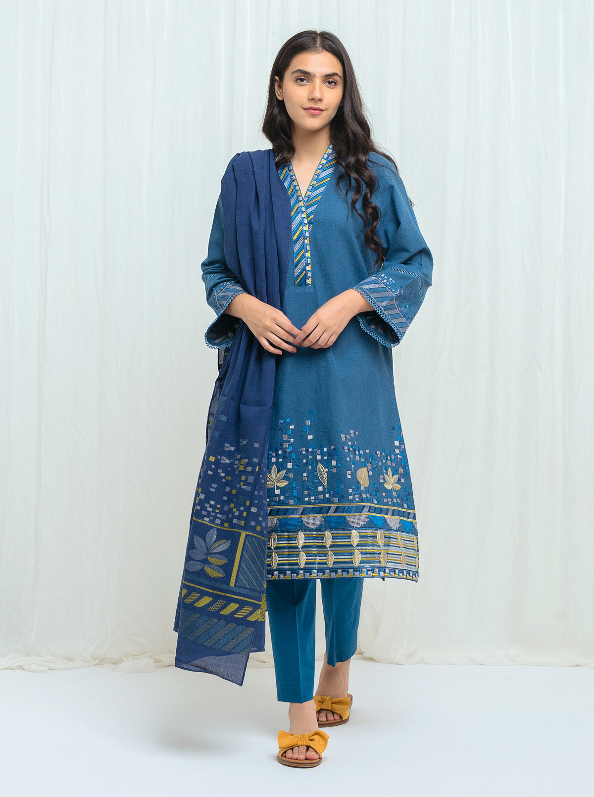 Beechtree - Midnight Charm -Embroidered-2P