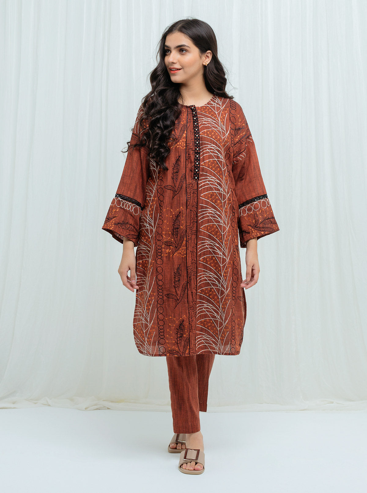 Beechtree - Deep Bruette -Embroidered-2P