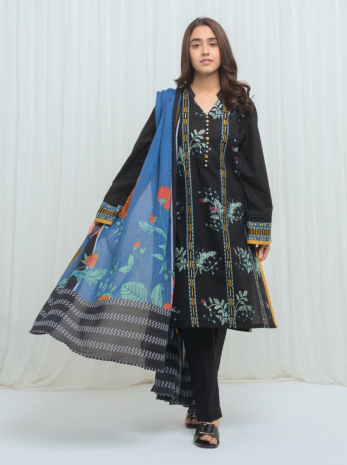Beechtree - Boho Black With Printed Shawl-3P