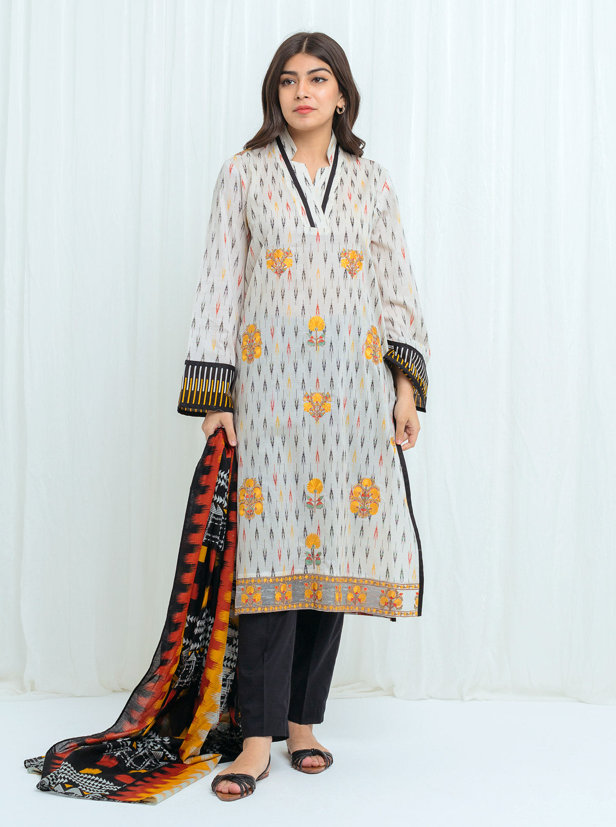 Beechtree - Embroidered Lawn - 3 Piece