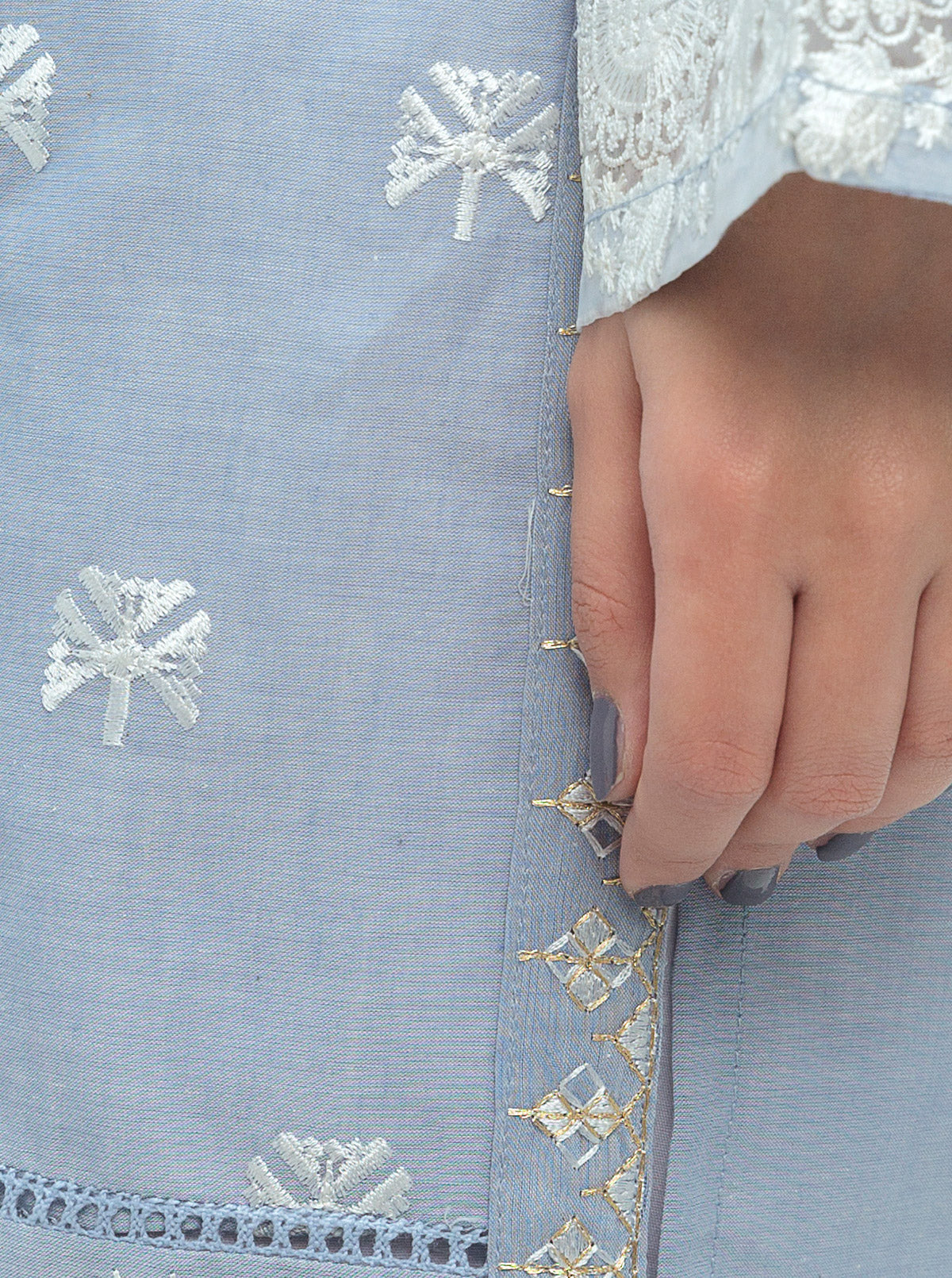 Beechtree - 2 PIECE EMBROIDERED CHAMBRAY SUIT (PRET)