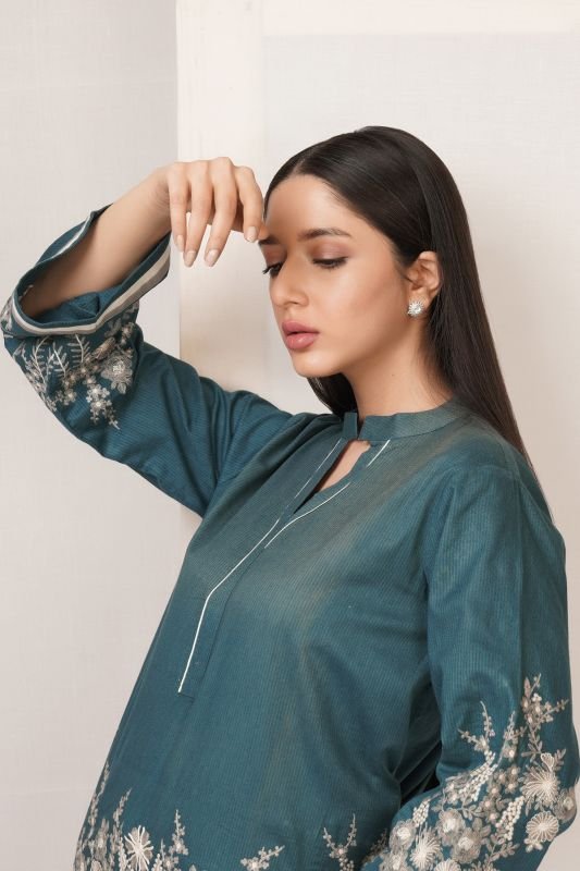 Dyed Embroidered Dobby Kurti